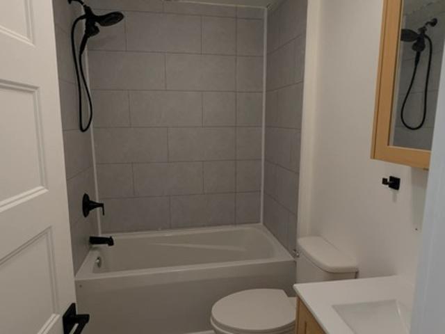 Appartement à Louer 821 chemin des patriotes #5, Otterburn Park 10 photos | Logis Québec