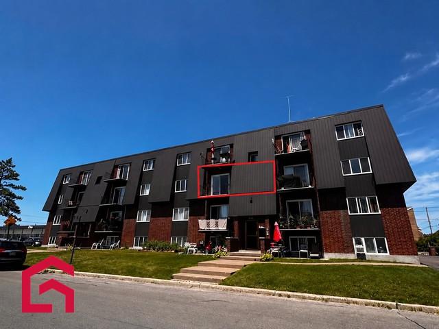 Appartement à Louer 82,101e Avenue, Saint Jérôme 11 photos | Logis Québec