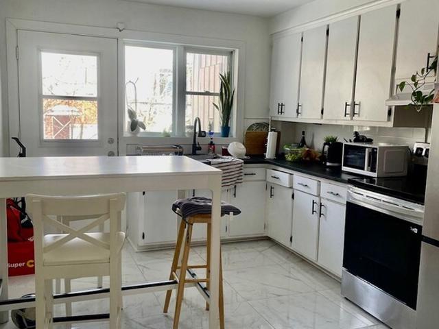 Appartement à Louer 9521 Rue Saint Denis, Montréal, QC, Canada, Ahuntsic Cartierville Montréal 4 photos | Logis Québec