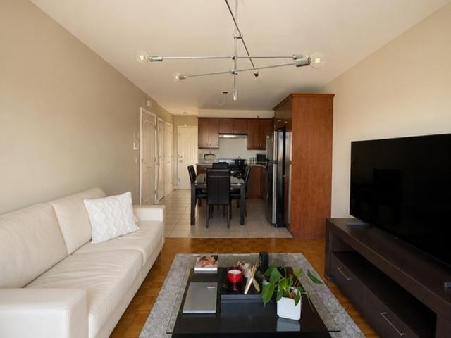 Appartement à Louer 9604 rue saint firmin, Ahuntsic Cartierville Montréal 7 photos | Logis Québec