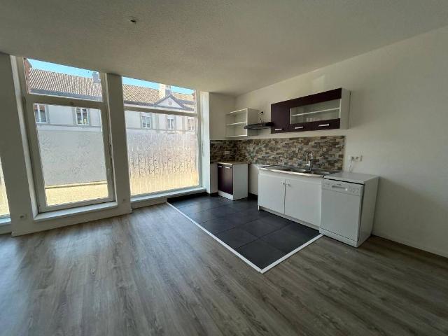 Appartement À Louer 96m² 4 pièces à Rothau