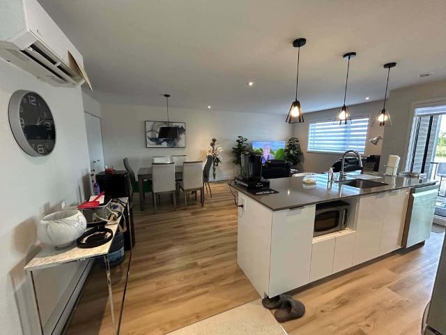 Appartement à Louer 98 Chemin des Comissaires, L'Assomption 6 photos | Logis Québec