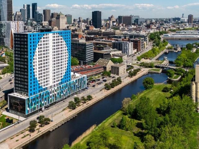 Appartement à Louer 997 Rue De La Commune, Montréal 22 photos | Logis Québec