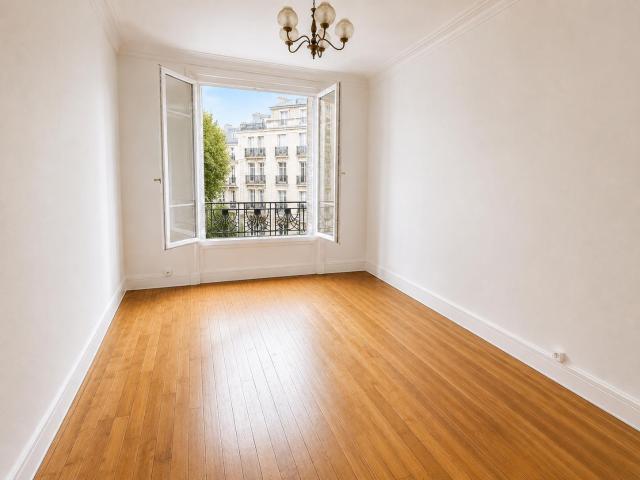 Appartement à Paris 15e – Appartement 1 chambre lumineux et calme avec un charme parisien classique
