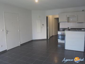 Appartement à louer à Méditerranée - Cave