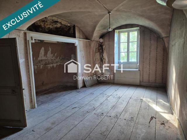 Appartement a renover avec terrain