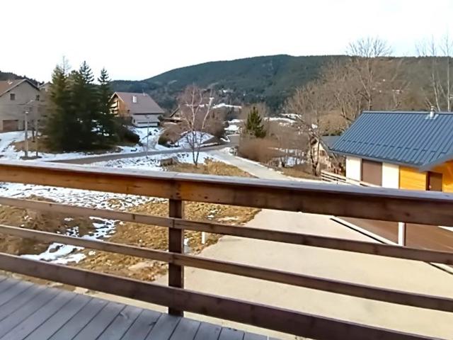 Villard de Lans.Appartement à rénover avec garage double,local vélo et belle vue,situé à Villard de Lans