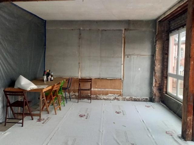 APPARTEMENT A RENOVER DE 130 M2