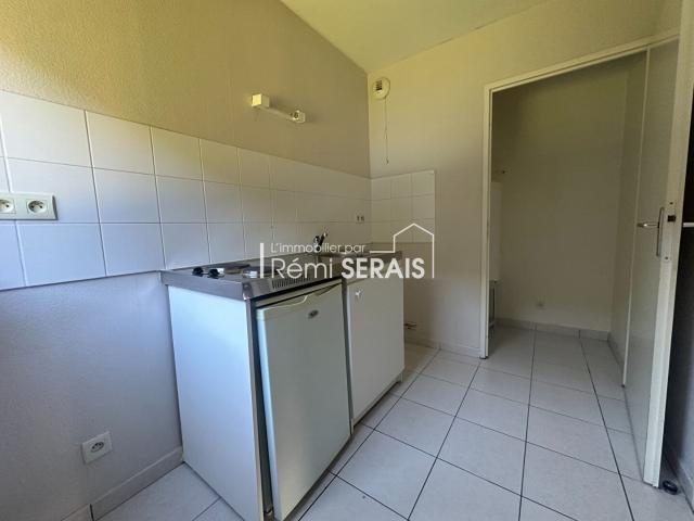 Appartement à SEES de 2 pièce s 44 m2