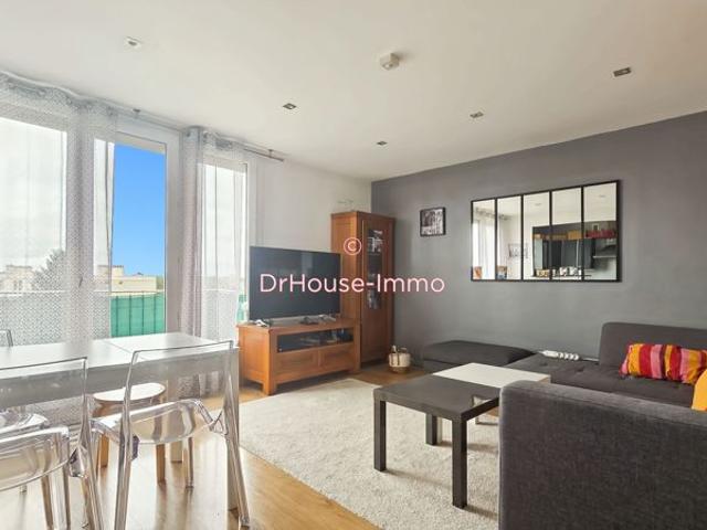 Appartement à vendre 4 Pièces à Nozay Résidence BELLEVUE