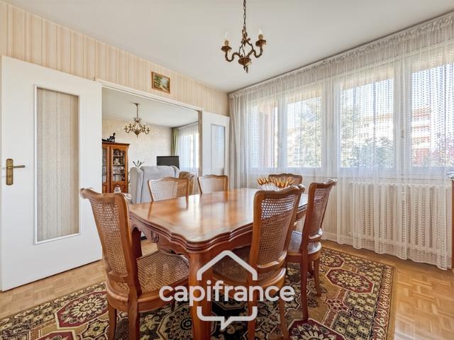 Appartement à vendre 4 pièces CHATENOY LE ROYAL 71