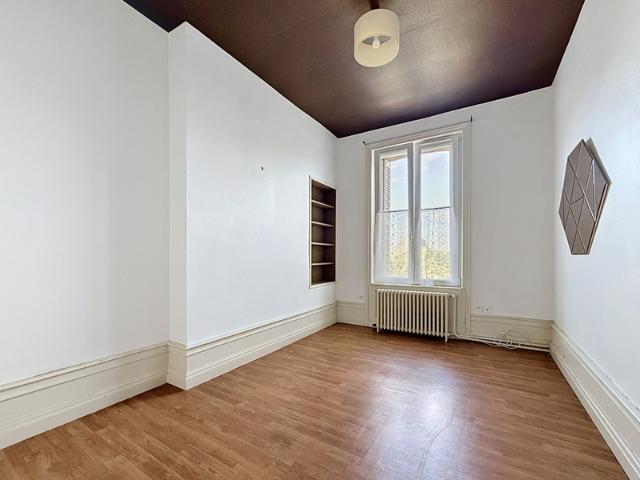 Appartement à vendre 4 pièces CHATEAU RENAULT 37