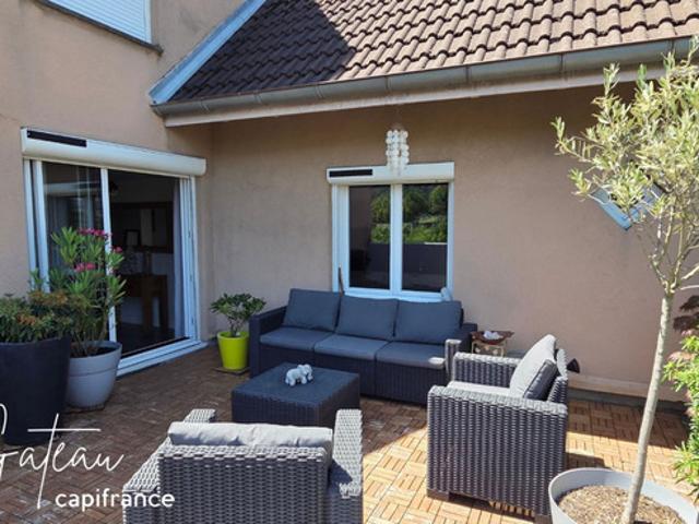 Appartement à vendre 4 pièces CHAMBERY 73 Duplex avec terrasse de 24 M², vue dégagée et garage