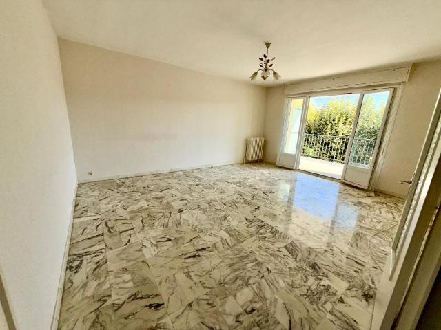 Appartement À Vendre 100m² La Verpillière