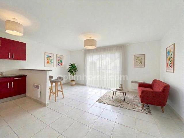 Appartement à vendre 2 pièces avec JARDIN, LE PLESSIS BOUCHARD 95 sans charges, place de parking, gare RER C/ligne H