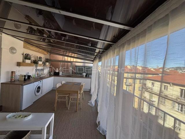 APPARTEMENT A VENDRE 2 PIÈCES CENTRE DE NICE