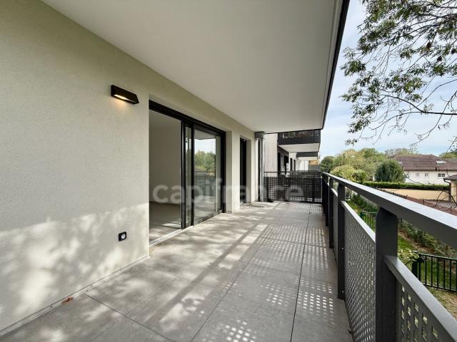 Appartement à vendre 3 pièces VERSONNEX 01 65m2, balcon. 65m² Versonnex