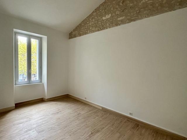 Appartement à vendre 3 pièces BARBEZIEUX SAINT HILAIRE 16
