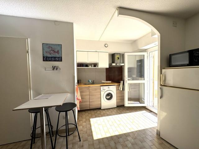 Appartement à vendre 3 pièces COMME UNE PETITE MAISON A AIGULONGUE