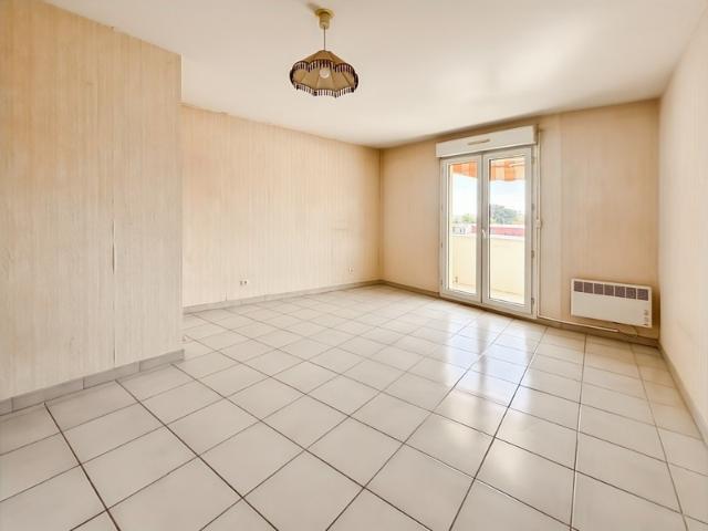 126 m² au dernier étage – Un appartement à réinventer selon vos envies