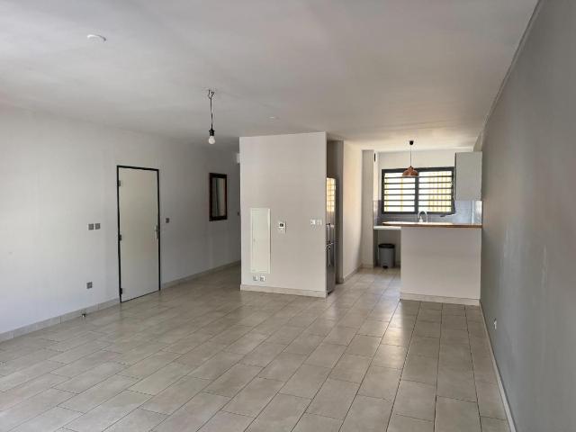 Appartement à vendre à Saint Pierre 97250