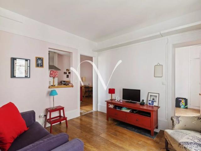 Appartement à vendre métro Vaneau, charme et calme absolu 75007