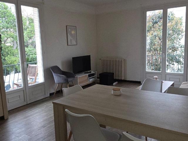 Appartement À Vendre proche centre ville type 4 garage jardi. 98m² Perpignan