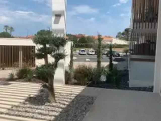 Appartement à Villeneuve de la Raho T3 TRES RECENT DANS ENSEMBLE RESIDENTIEL DEDIE AUX SENIORS