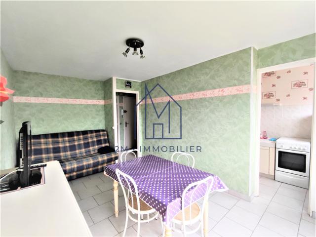 APPARTEMENT A 50 METRES DE LA PLAGE