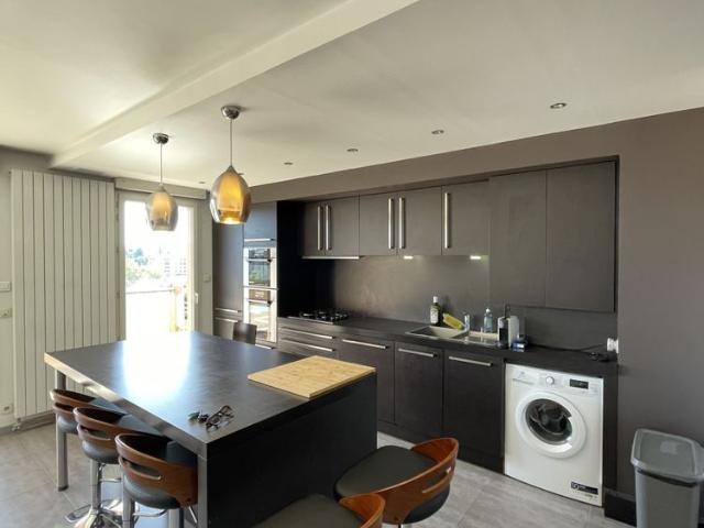 Appartement Aix En Provence 13090 68.02 m²