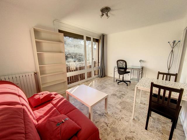 Appartement Aix En Provence 1 pièce 26 m2 meublé avec Parking