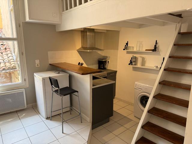 Appartement Aix En Provence 1 pièce s 28.95 m2