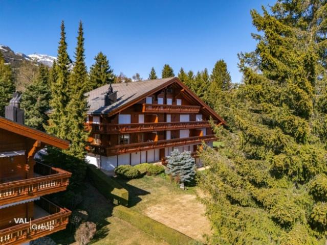 Appartement alpin avec vue sur l'Etang Blanc à Crans Montana