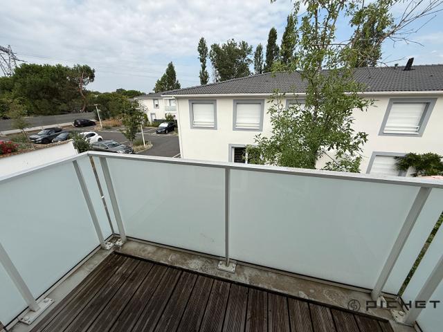Appartement Ambares Et Lagrave 2 pièces 42.50 m2