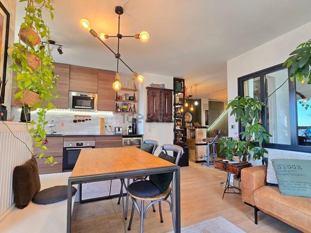 Appartement, Amiraux Simplon Poissonniers, Paris