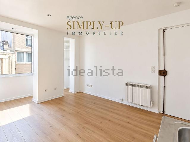 Appartement, Amiraux Simplon Poissonniers, Paris