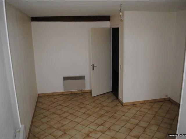 APPARTEMENT ANCIEN ST FARGEAU 3 pièce s 62 m2