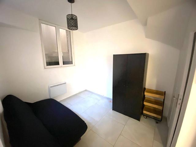 Appartement Asnieres Sur Seine 1 pièce s 12 m2