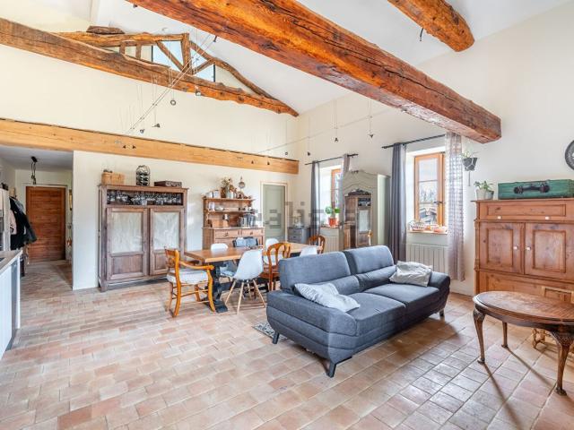 Appartement, Arnas