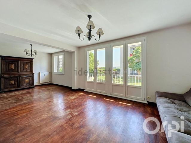 Appartement, Arnas