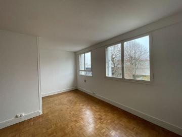 Appartement Arcueil 1 pièce s 37.42 m2