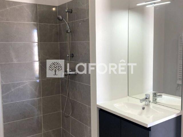 Appartement Arles 1 pièce s 26.95 m2