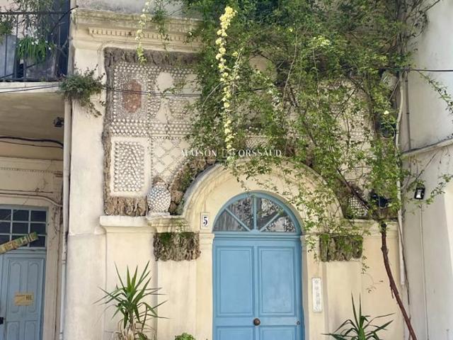 APPARTEMENT ATELIER D'ARTISTES SOUS FORME DE LOFT EN DUPLEX