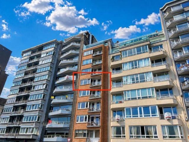 Appartement au 5e en bord de Meuse: 2 ch avec parking !