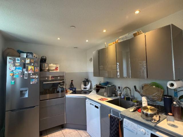 Appartement au 2ème étage avec 2 chambres et un bureau