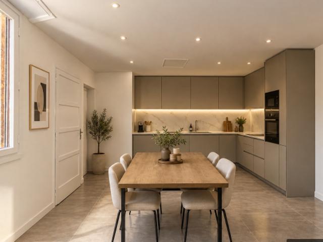 Appartement au triangle d'or avec ascenceur