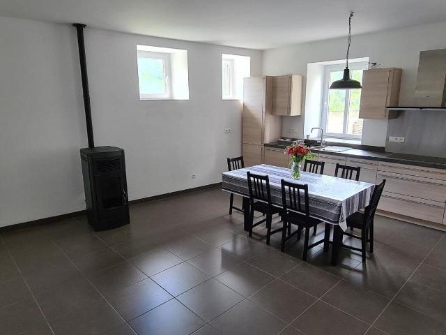 Appartement au calme, 2 chambres, Meix devant Virton