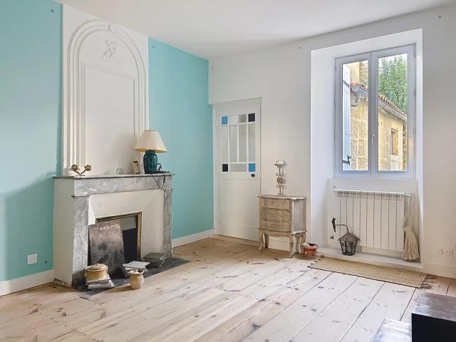 Appartement au caractère maison de maître, au cœur de ville