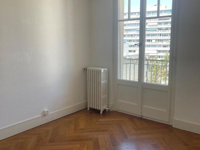 Appartement au coeur du quartier de la Servette