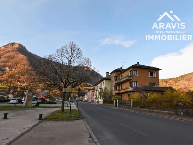 Appartement Au Dernier Etage Avenue des Thézières Avec Vue